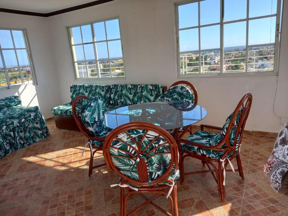 Penthouse Con Jacuzzi La Cueva De Los 3 Ojos Apartment Santo Domingo Exterior photo
