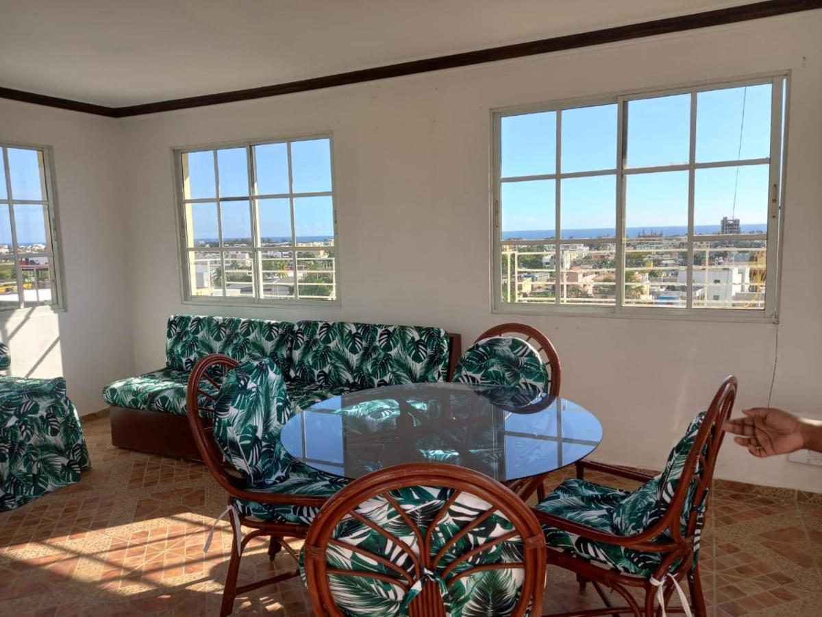 Penthouse Con Jacuzzi La Cueva De Los 3 Ojos Apartment Santo Domingo Exterior photo