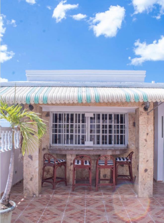 Penthouse Con Jacuzzi La Cueva De Los 3 Ojos Apartment Santo Domingo Exterior photo
