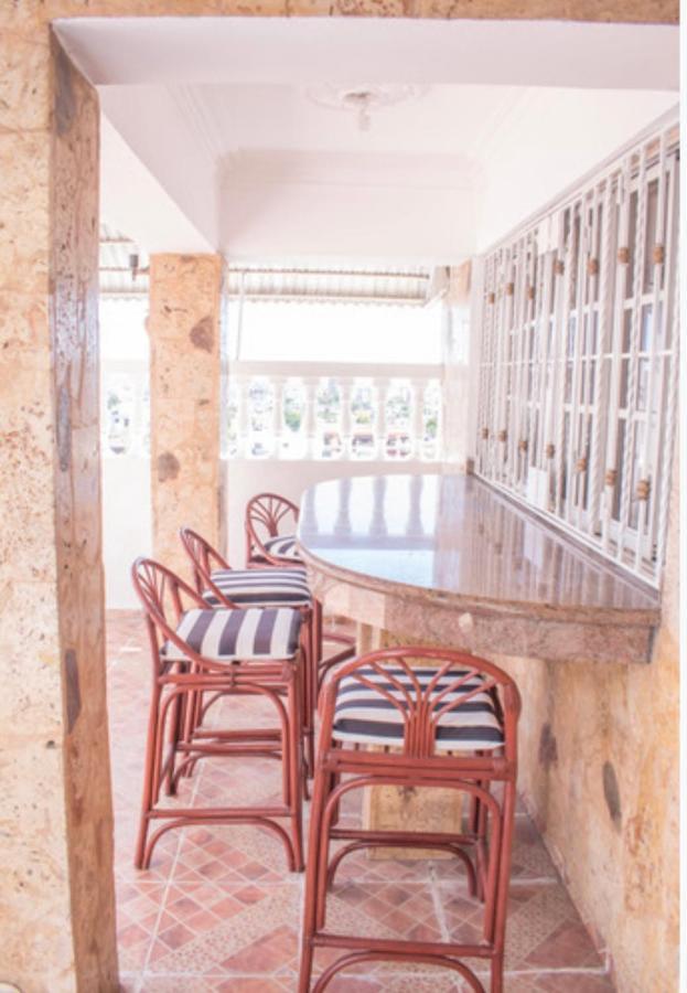 Penthouse Con Jacuzzi La Cueva De Los 3 Ojos Apartment Santo Domingo Exterior photo
